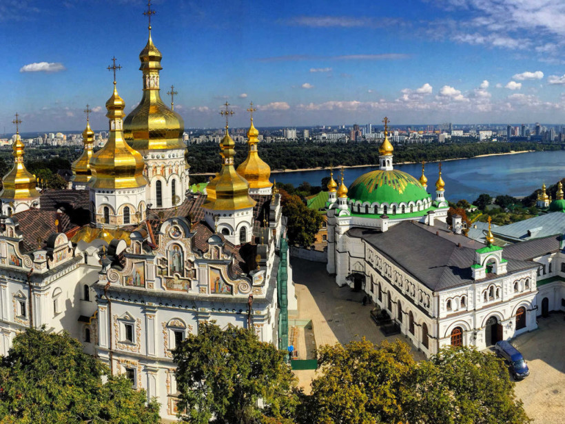 Пережить карантин без захватов храмов 