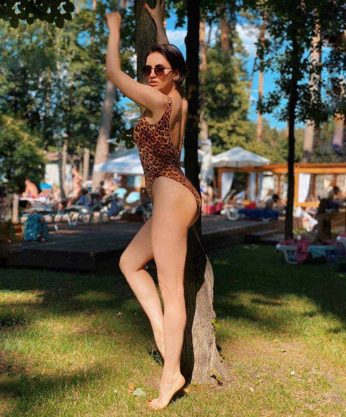 Известная украинская певица показала стройную фигуру в купальнике (ФОТО)
