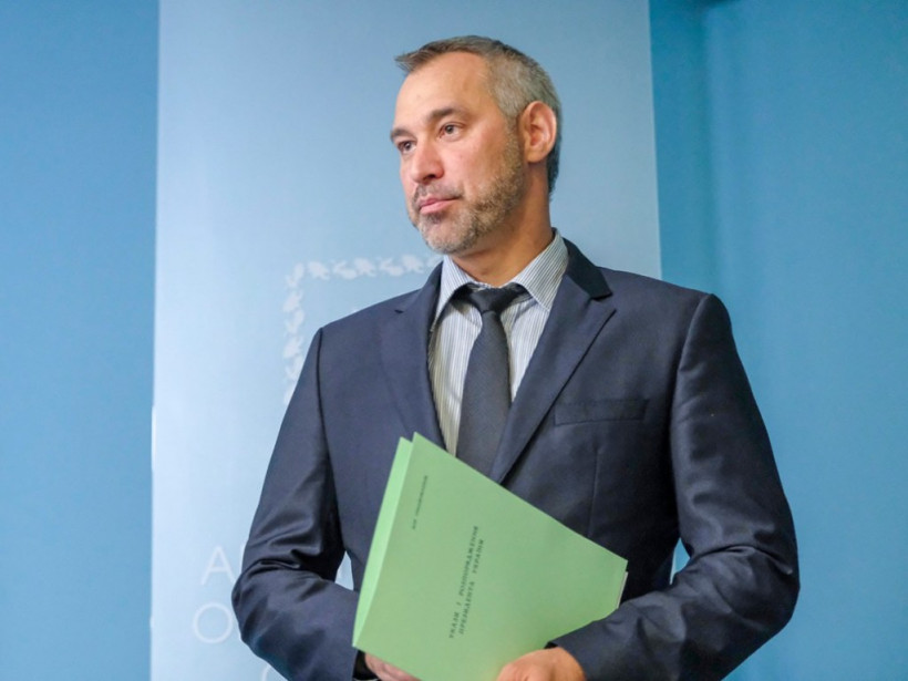 В Раду внесли постановление о выражении недоверия Рябошапке