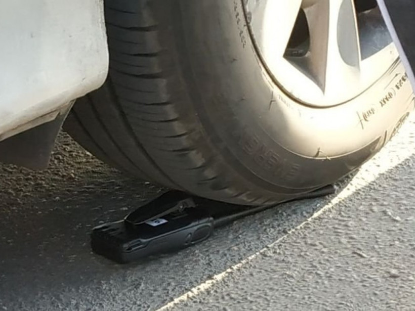 Наехал на ногу копу: в Николаеве чуть не подрались полицейские и водитель BMW (ФОТО, ВИДЕО)