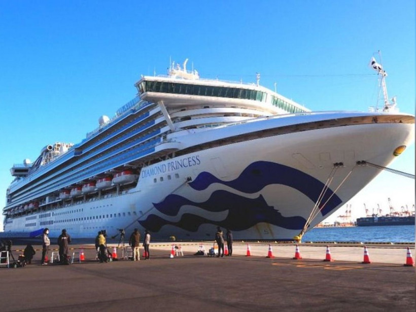 В Японии лайнер Diamond Princess покинули 500 пассажиров