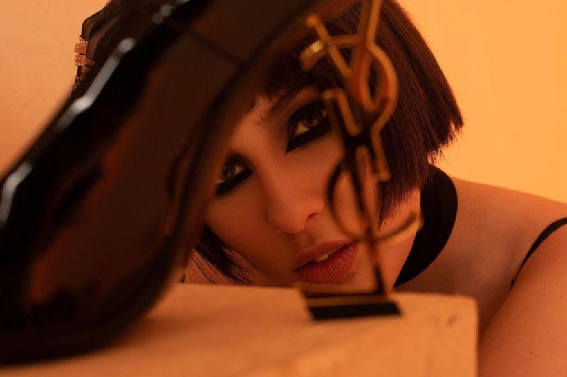 "Секс-богиня": Певица MARUV взбудоражила Сеть новыми откровенными фото
