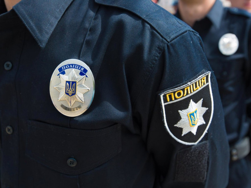 В Черновцах мужчина утроил стрельбу на улице