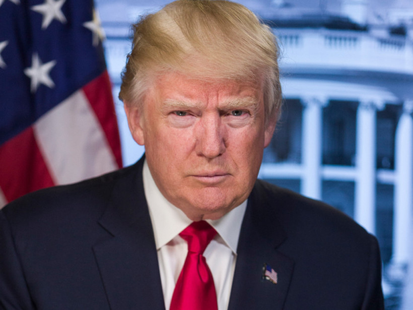 Трамп заявил об отсрочке пошлин на товары из Китая