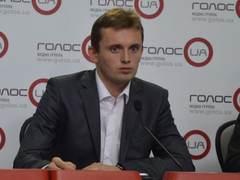 Р. Бортник: «Марина Порошенко возглавила список ЕС на выборах в Киевсовет, так как экс-президента могут «убрать» из политики»